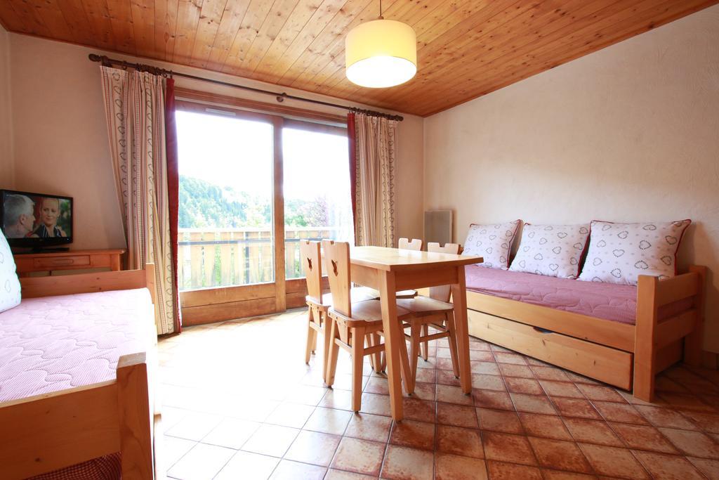 Apartamento Chez Francine Notre-Dame-de-Bellecombe Exterior foto
